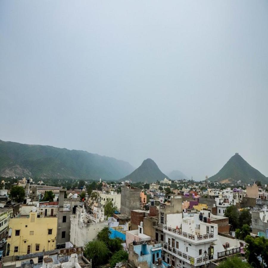 Komal Inn Pushkar Bagian luar foto